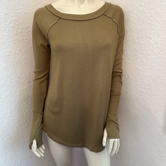 We the Free Snowy Thermal Shirt in Sunstone - Picture 4 of 13